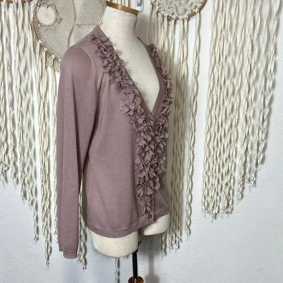 Garnet Hill Mauve Silk/Merino Wool/Cashmere 3D Floral Button Cardigan Size M - Picture 2 of 8